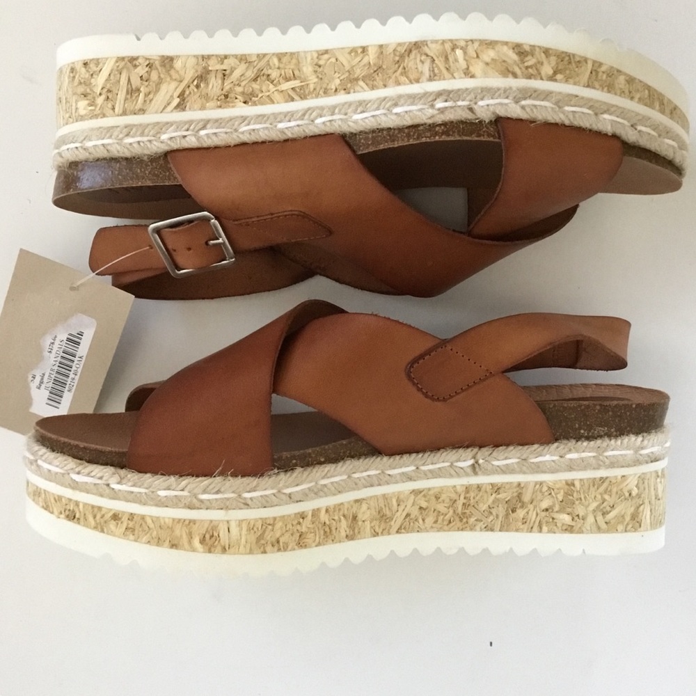 NWT Five Worlds Juniper Leather Platform Sandals (10) - Picture 2 of 9